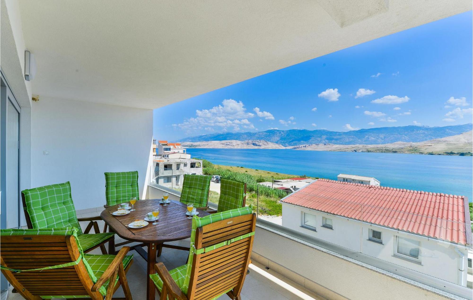 2 Bedroom Beautiful Apartment In Pag Паг Экстерьер фото